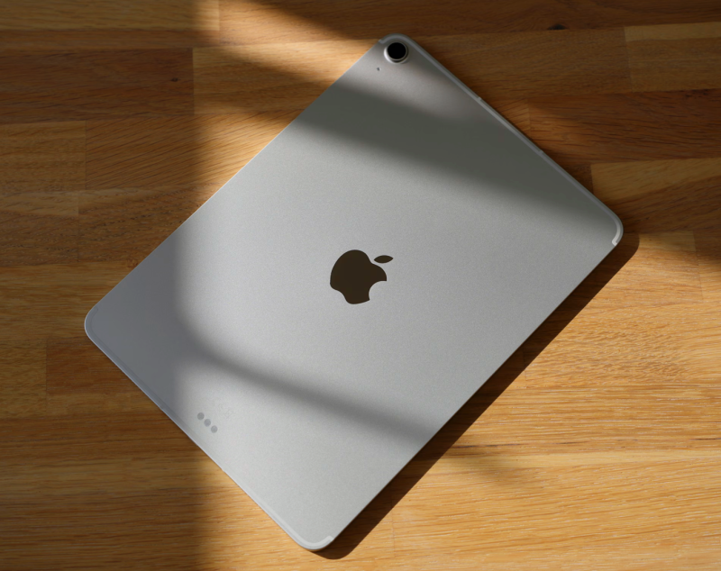 Someone Just Called the iPad Air M4 a Must-Buy